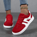 Women's Suede Low-Top Wide-Toe Skate Shoes – Casual Color-Block Lace-Up Sneakers