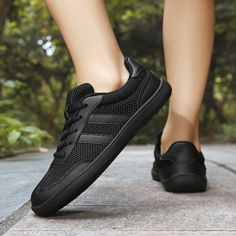 Women's Classic Retro Wide-Toe Sneakers – Breathable Mesh Minimalist Barefoot-Feel Shoes